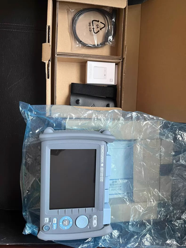 ブランド純正 横河電機 AQ1000 OTDR 光時間領域反 - Optical Time Domain Reflectometer Otdr 1310 1550Nm のレビューと価格
